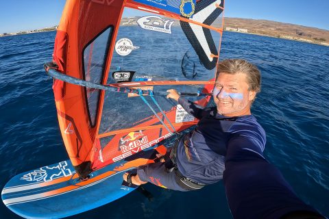 Bjorn back on starboard
