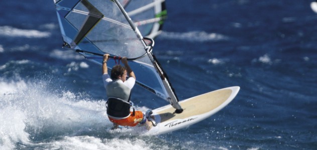 Thommen Maui X 83 2012 action