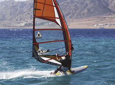 Gaastra Cross action