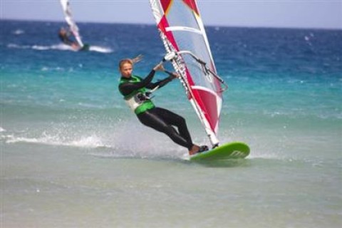 14_Simon_Bonhoft_windsurf_clinic_sotavento_fuerteventura_canary_islands