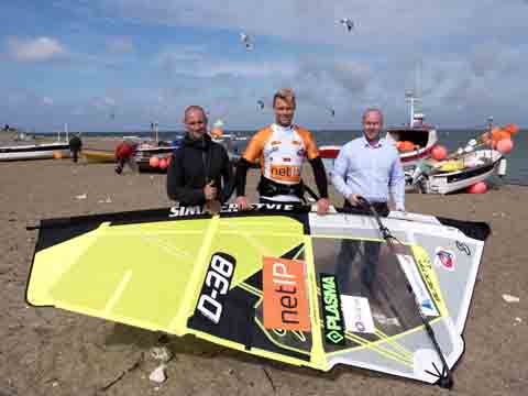 Mike Overgaard (right) from netIP, the new Cold Hawaii PWA World Cup title sponsor, Kenneth Danielsen, D38 (middle) and event manager, Robert Sand on the beach in Klitmøller, Cold Hawaii.