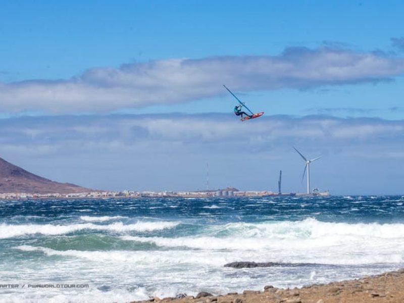 VÍCTOR FERNÁNDEZ- TENERIFE & POZO PWA 2016