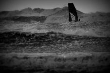 60 KNOTS STORM WINDSURFING