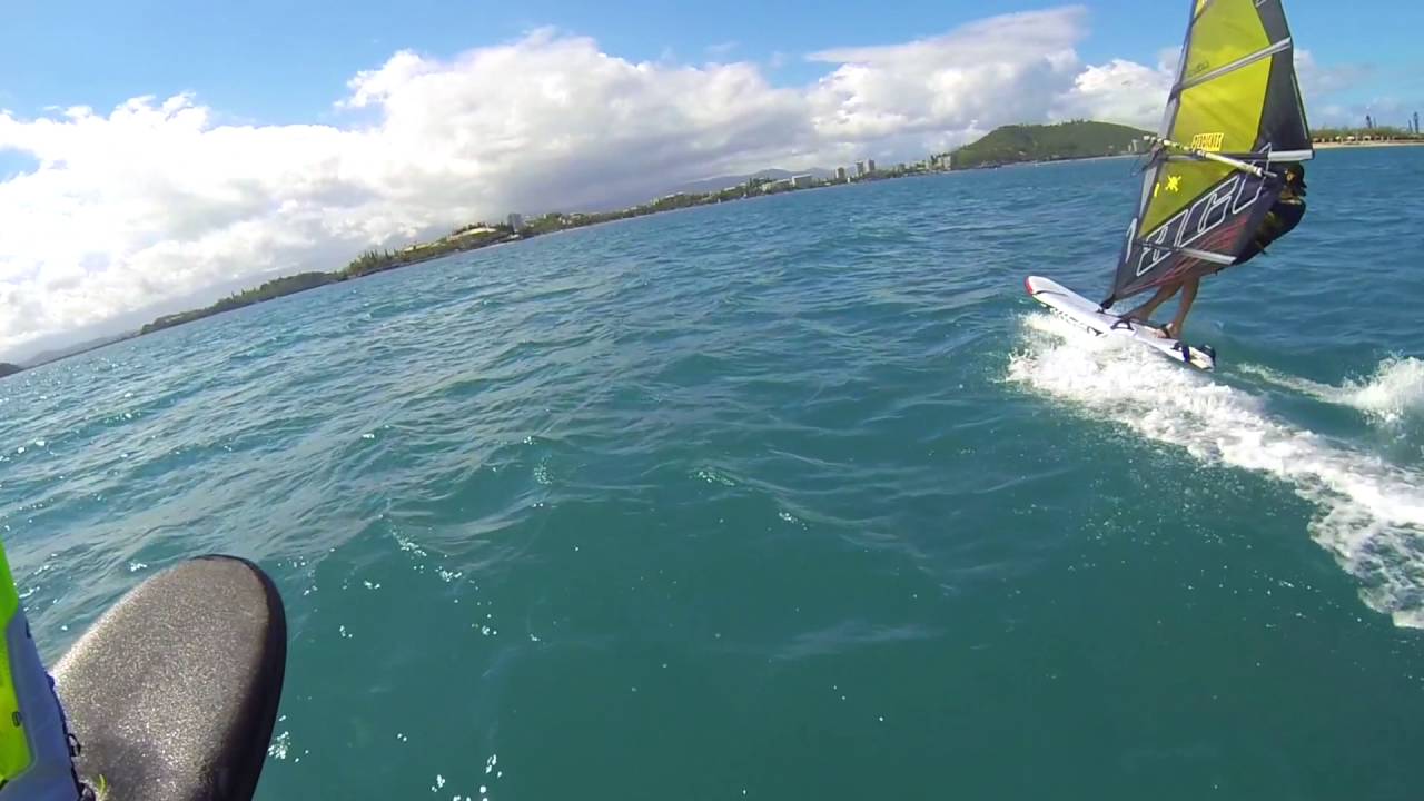 Windsurf MagazineNEIL PRYDE - FOIL TURTLE JIBE