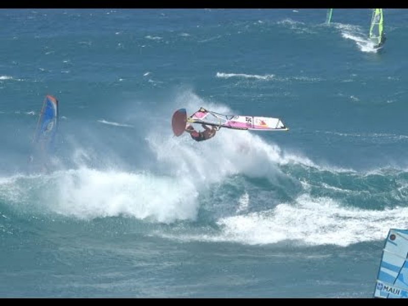 ROBBY NAISH AT HO’OKIPA MAUI