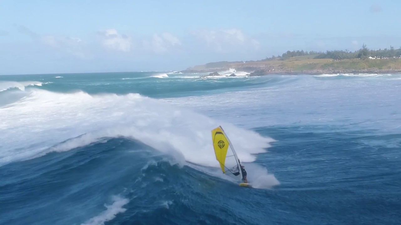 Windsurf MagazineAERIAL VIDEO MAUI 2017 WINTER WINDSURF SESSION