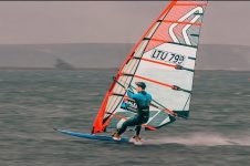 FUN WINDSURFING IN WEYMOUTH