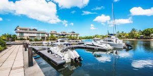black-river-west-island-deluxe-2br-cw6-2-1