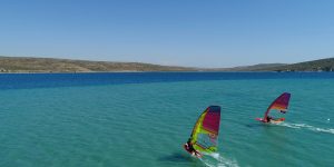 3_Alacati_Turkey_Sportif_Windsurf_clinic_Simon_Winkley_sailing_area_flat_water