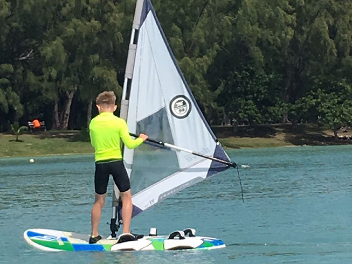TIPS TO GET YOUR KIDS TO LEARN WINDSURFING
