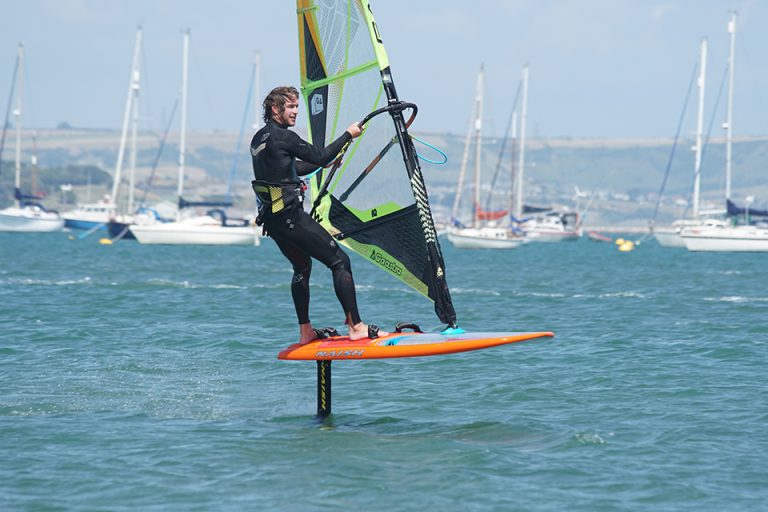 Windsurf MagazineNAISH WINDSURF MICRO HOVER 131 BOARD & 1150 FOIL 2019