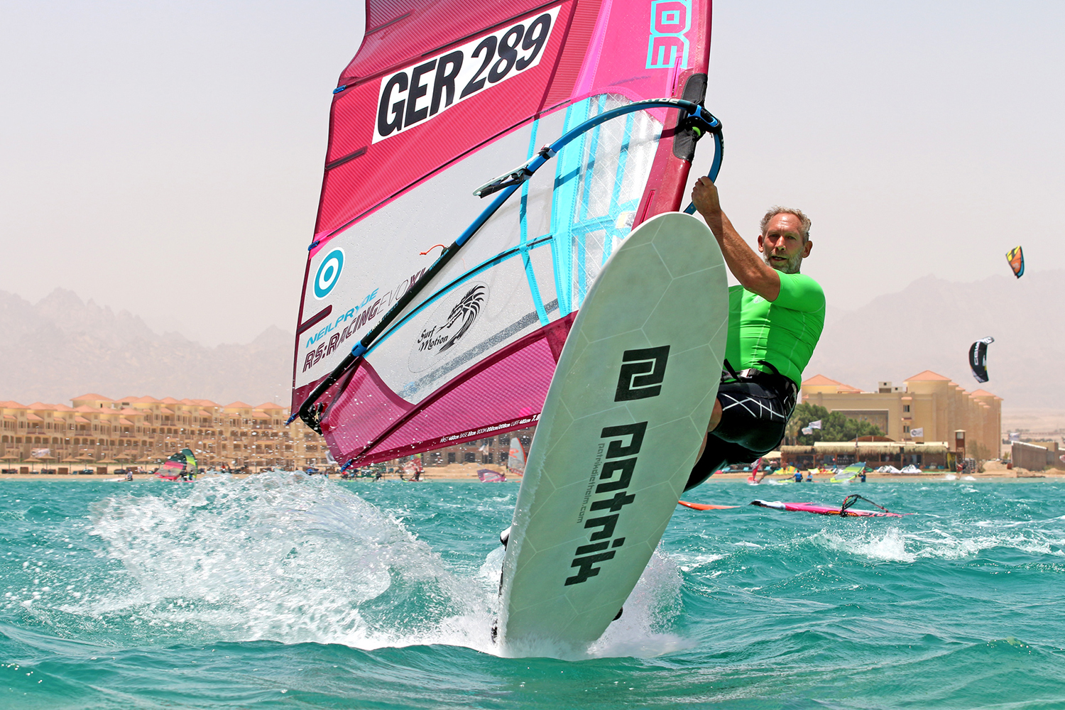 windsurfing-soma-bay