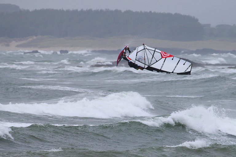 Windsurf Magazine5.0M WAVE SAIL TEST 2020 Windsurf Magazine