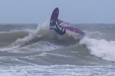 COLD HAWAII WINDSURFING