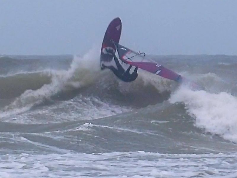 COLD HAWAII WINDSURFING