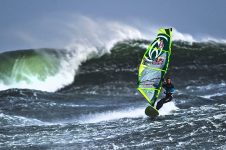 RED BULL STORM CHASE: TASMANIA