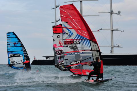 Click to Enlarge - Blasting in Weymouth with the Black Pearl