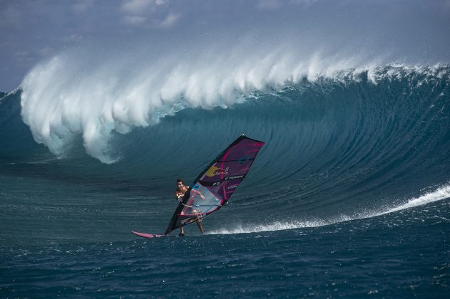 Arthur Arutkin proves that he is a true waterman and windsurfing in Teahupoo, Tahiti, French Polynesia on November 7, 2019. // Ben Thouard / Red Bull Content Pool // AP-22CU61YK92111 // Usage for editorial use only //