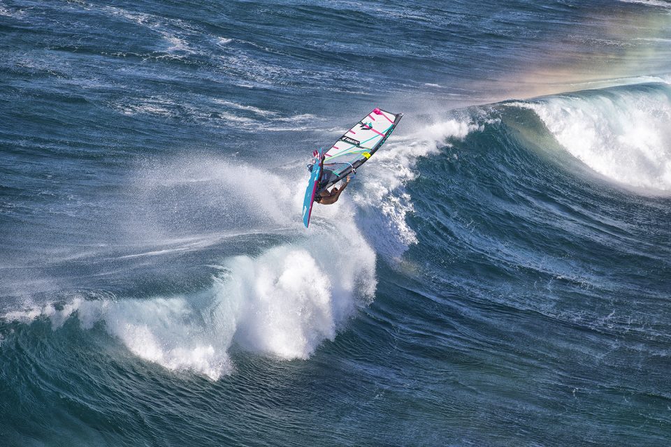 Windsurf MagazineAQUAMAN - ARTHUR ARUTKIN