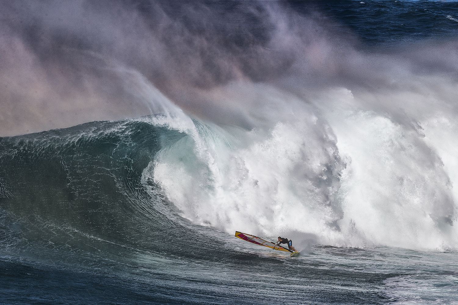 Click to Enlarge-Bottom turn at Jaws