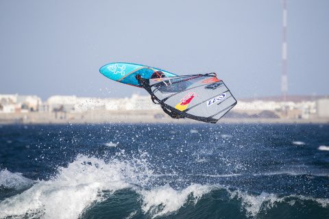 Liam Dunkerbeck back loop. Photo: Gines Diaz/Red Bull Content Pool