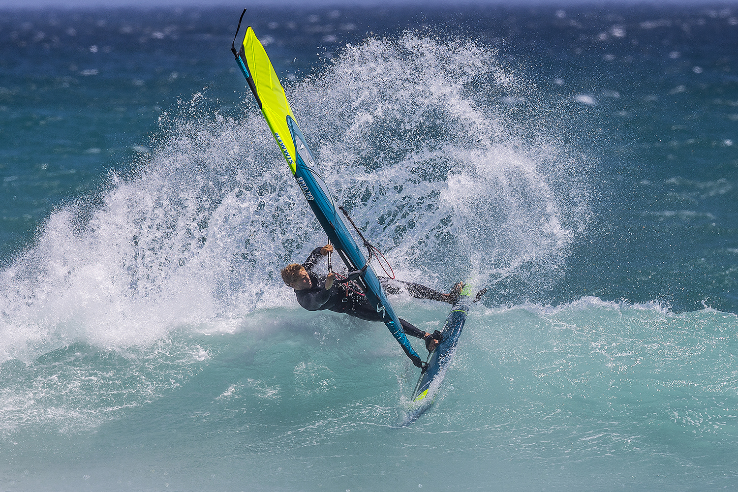 Alessio carving hard in Cape Town!
