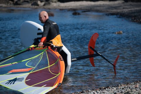 When launching and landing remember these foils are big & long! Photo by Carsten Müller.