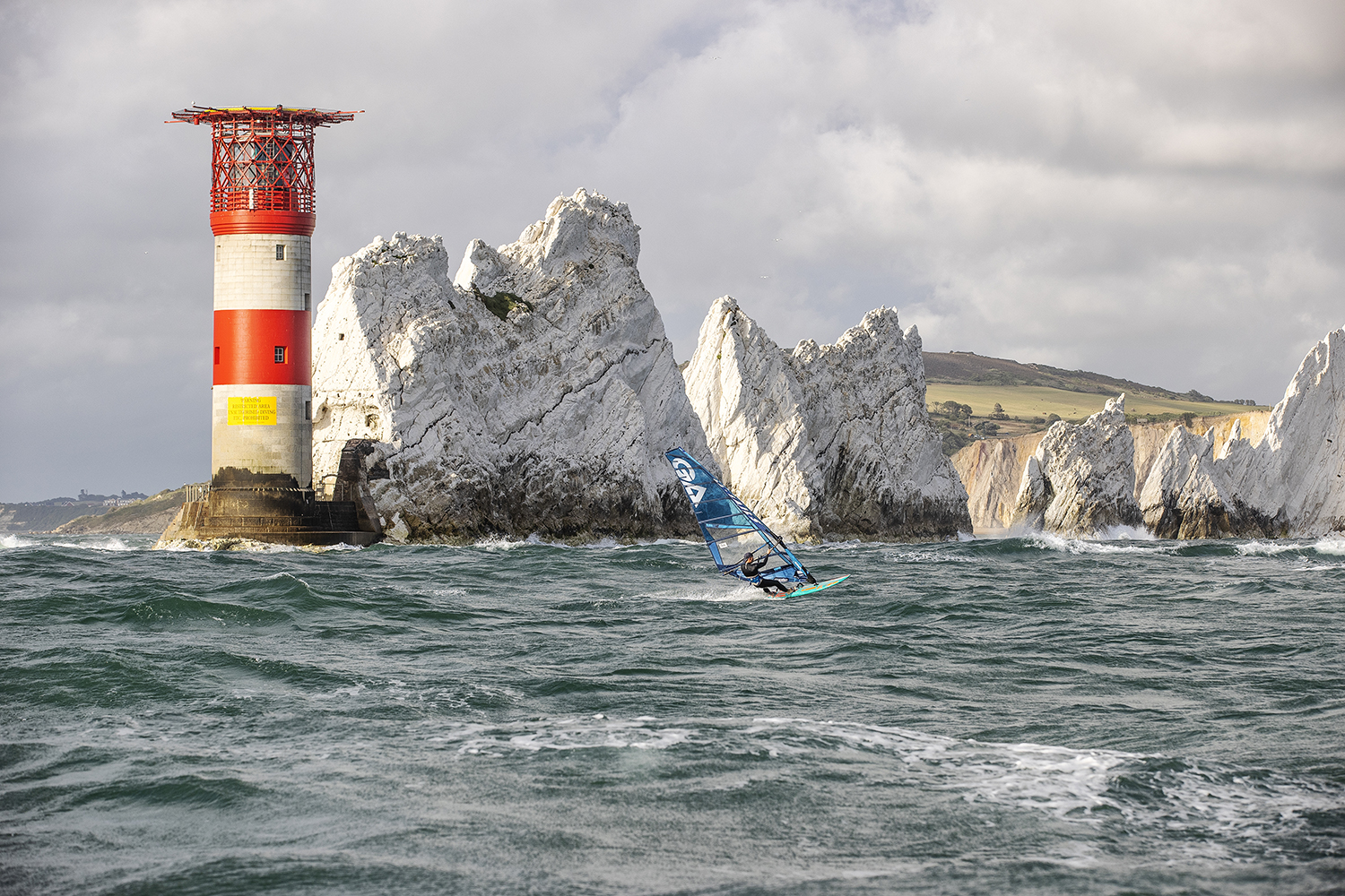 Tom Buggy cruising past the Needles!