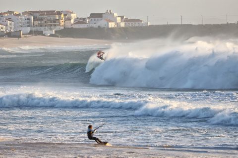 Thomas hitting huge airs at Peniche!