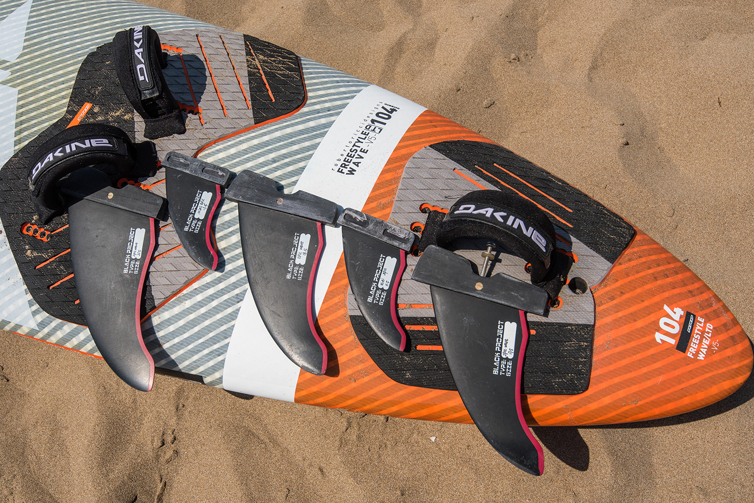 Small single fin, and then a thruster set with 2 rear fin options gives you lots of range on a tri fin FSW.