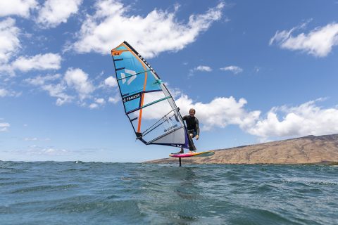 Foil action in Maui