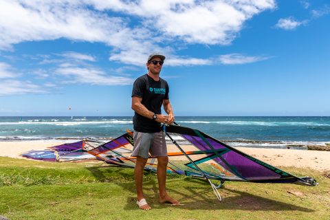 Adam Lewis rigging at Ho'okipa