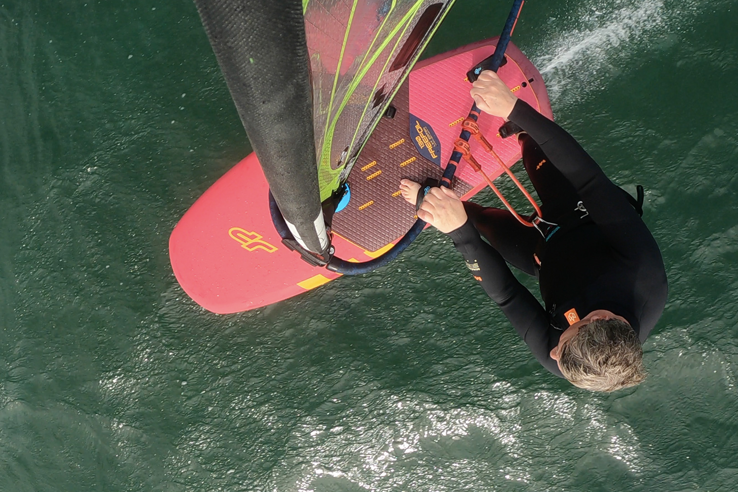 Windsurf MagazineJP FREEFOIL 130 LXT 2022 TEST REVIEW