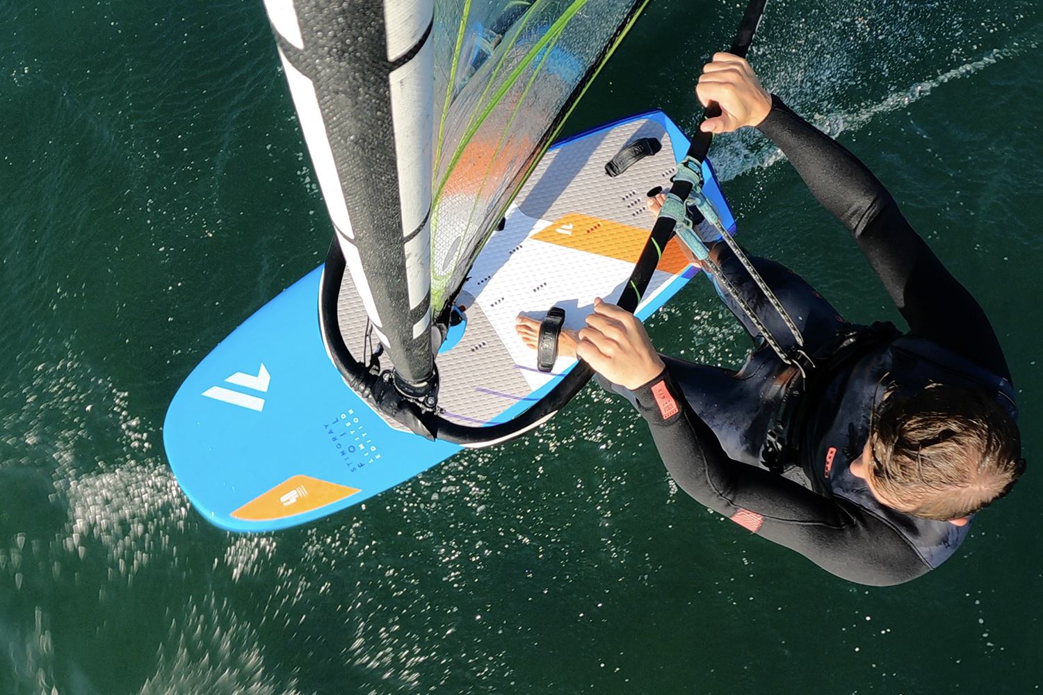 Windsurf MagazineFANATIC STINGRAY FOIL LTD 130 2022 TEST REVIEW