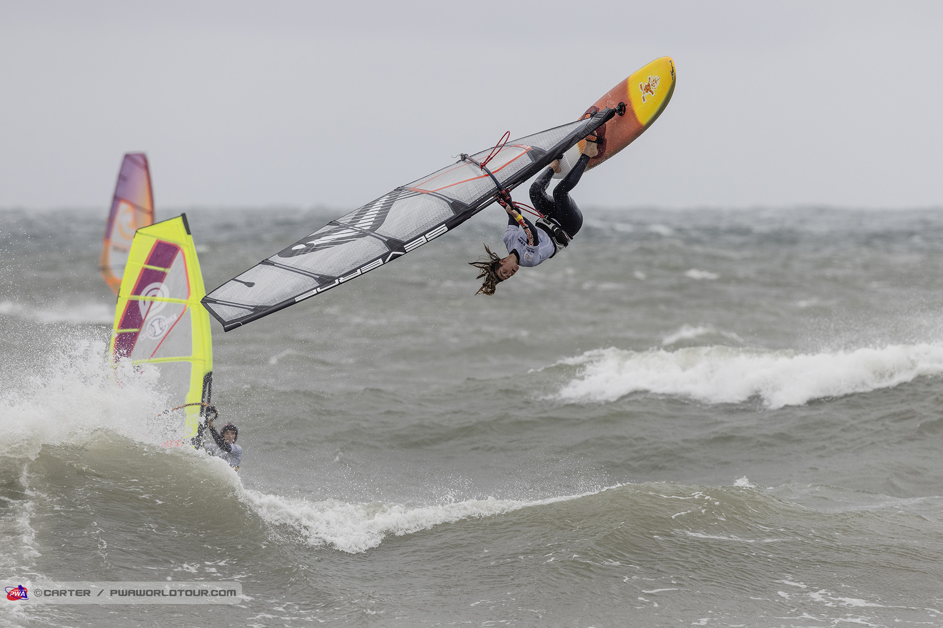 Youth action. Photo: Carter / pwaworldtour.com