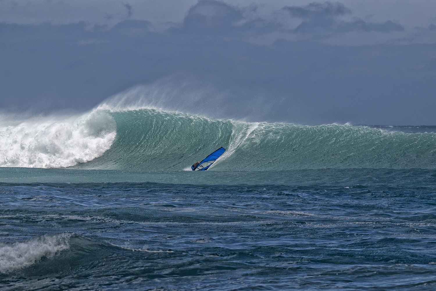 Huge waves in Maui Photo: Fish Bowl Diaries