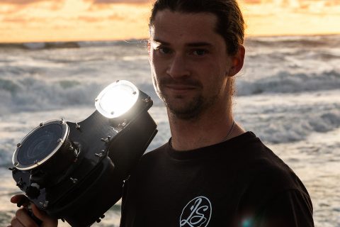 Samuel with the flash housing. Photo: Dani Tome