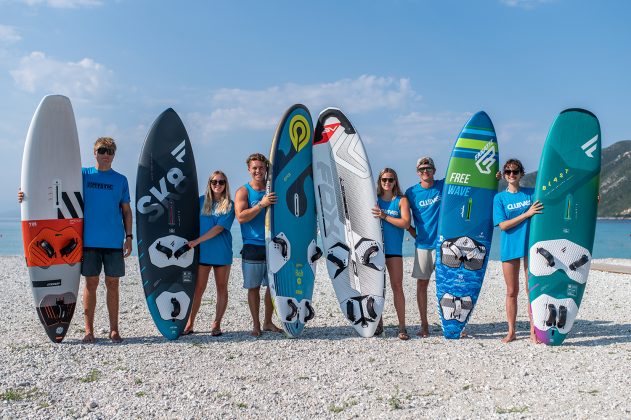 Club Vass Crew-3
