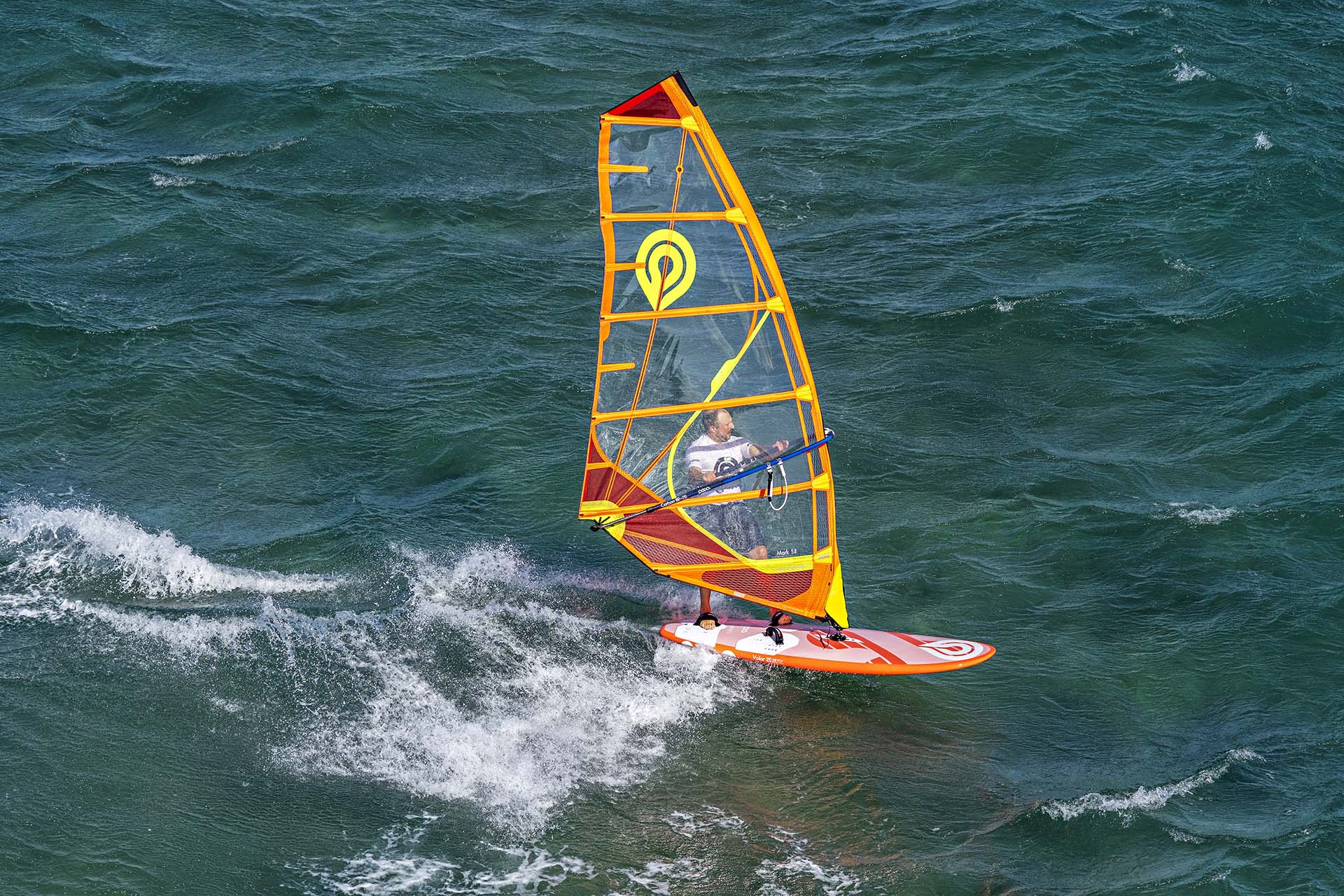 2022_sails_mark_action5