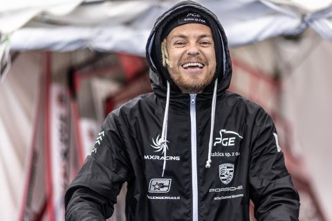 Maciek Rutkowski signs for JP