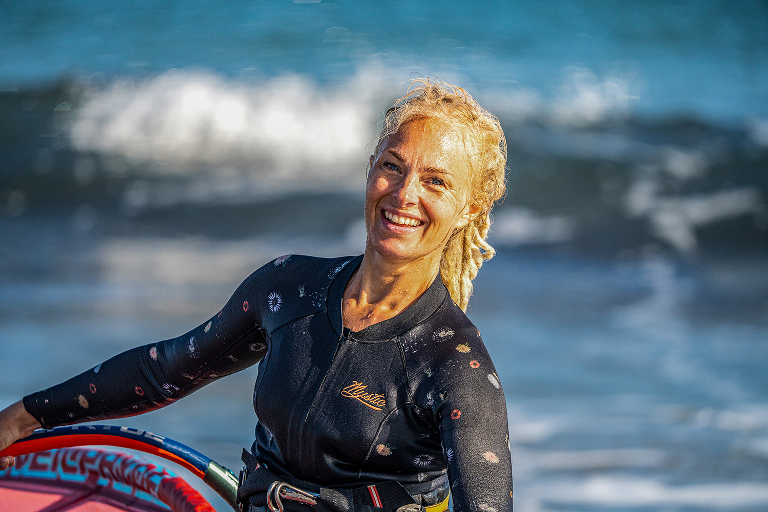 ‘Anna favours a long arm, short leg wetsuit for the windy Prasonisi sessions.’