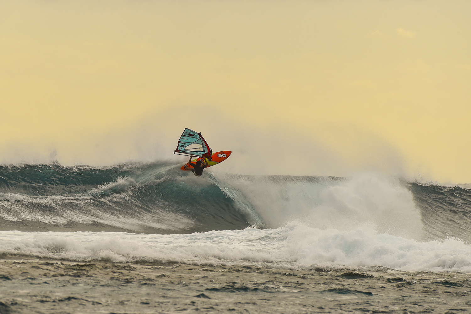 Thomas Traversa hits the lip