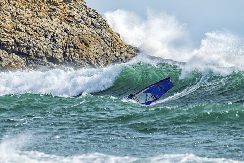 Lucas Meldrum charging in Chile