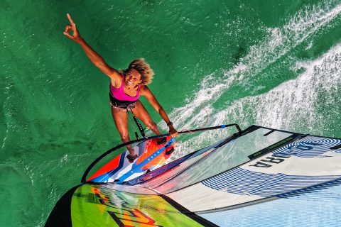 Sarah Quita at home blasting