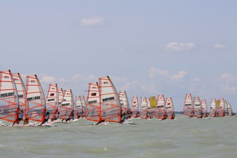 66a268fec973d