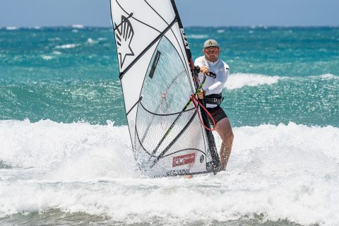 ‘Look to see your hand move to the new side and then you can tack even better in the tight spaces between onshore waves.”