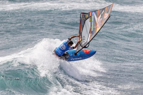 GC24_wv_UNDER_21_0738