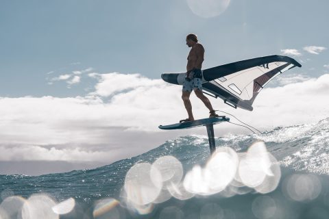 2025_ADX_Rider_RobbyNaish_Photographer_FrankieBees_Maui_1