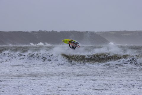 Ian Clingan action