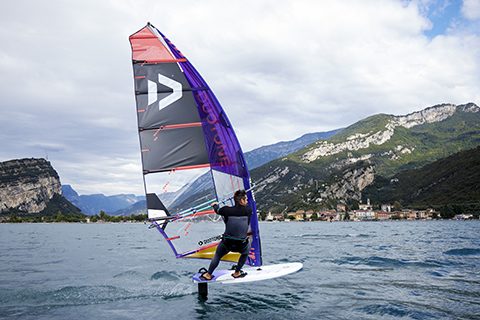 DTW-Duotone-Falcon_Foil-DLAB-Warp_Foil-Vincent-Lago-2024-Csáky-_TC_5485